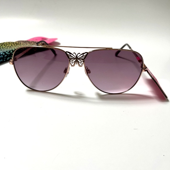 New Original BETSEY JOHNSON Butterfly Aviator Sunglasses + Pouch Gold Metal - Picture 3 of 8